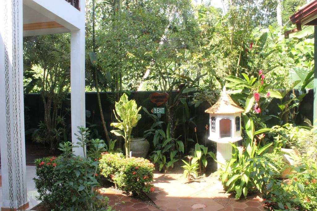 Hotel Bentota Village エクステリア 写真