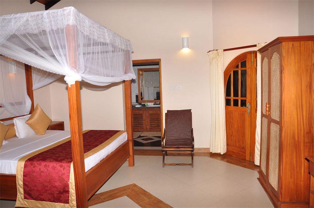 Hotel Bentota Village エクステリア 写真