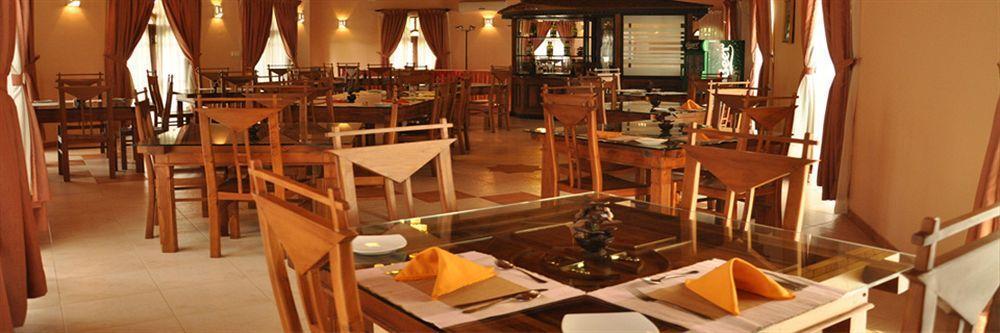 Hotel Bentota Village エクステリア 写真