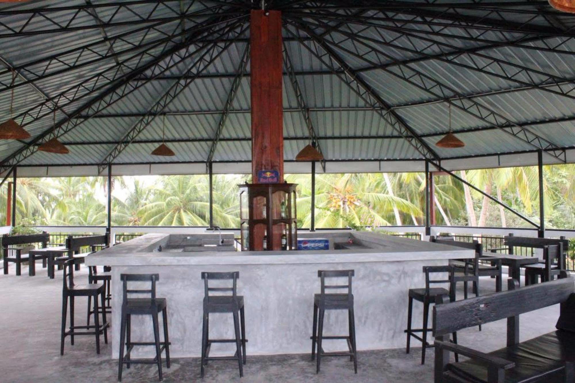 Hotel Bentota Village エクステリア 写真